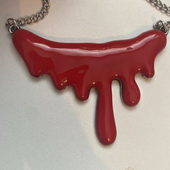 NEW Gothic Vampire Silver Fangs and Red Blood Drip Necklace - Picture 5 of 9